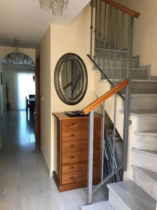 Stunning 2-Bed House In Nerja W. Pool, A/C, Garage Villa Nyaraló