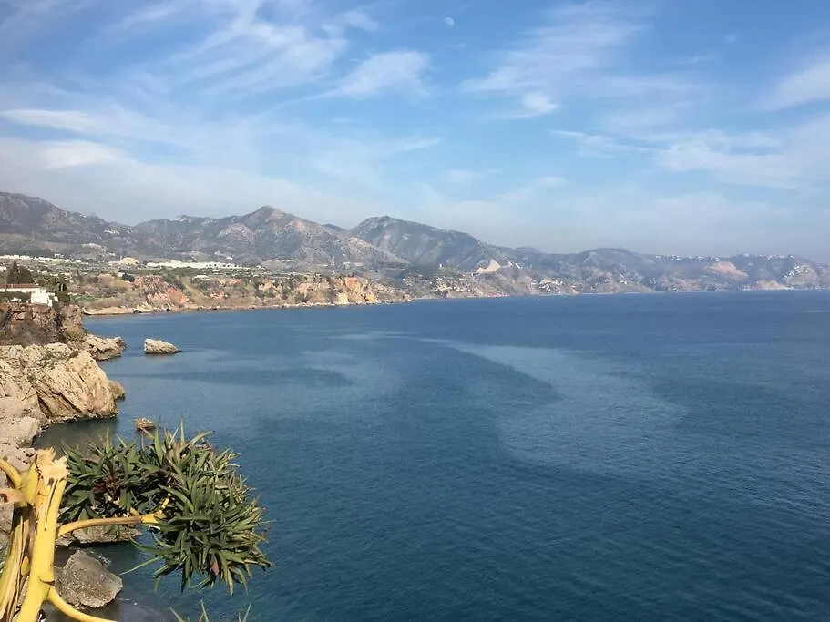 Stunning 2-Bed House In Nerja W. Pool, A/C, Garage Villa Nyaraló